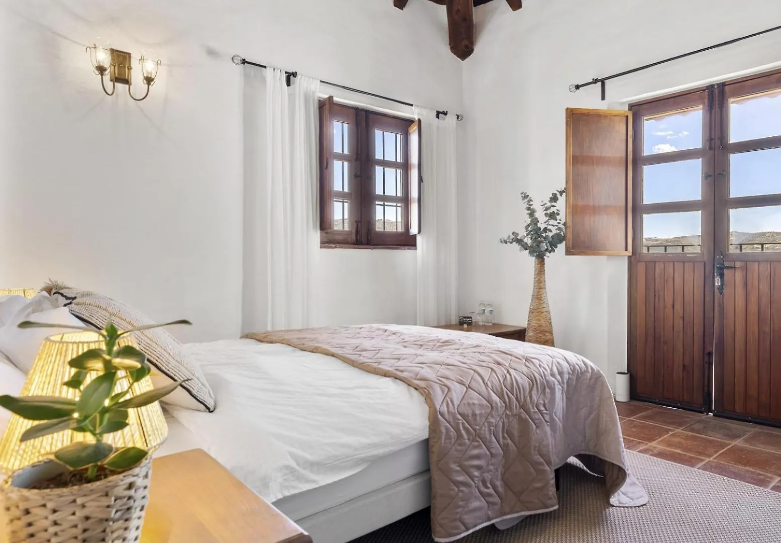 Hacienda Riogordo Bed & Breakfast