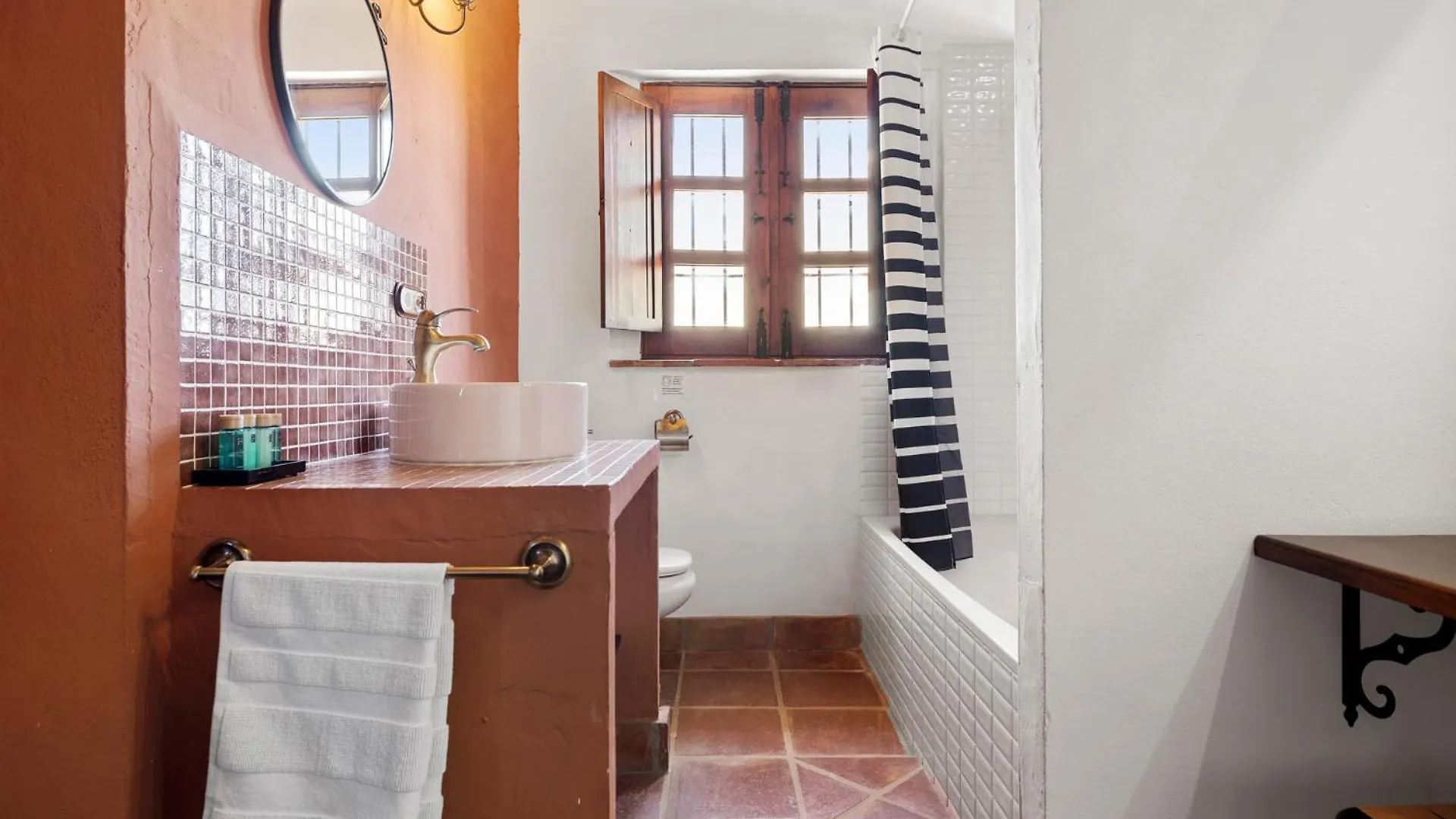 Hacienda Riogordo Bed & Breakfast