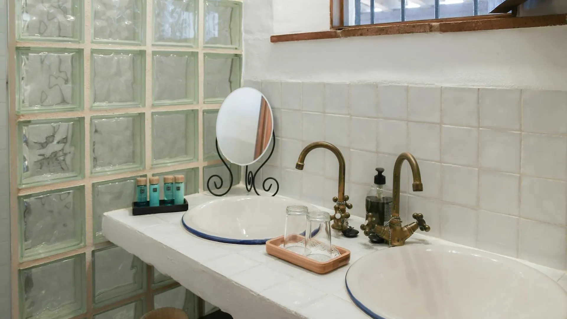 Hacienda Riogordo Bed & Breakfast Spain