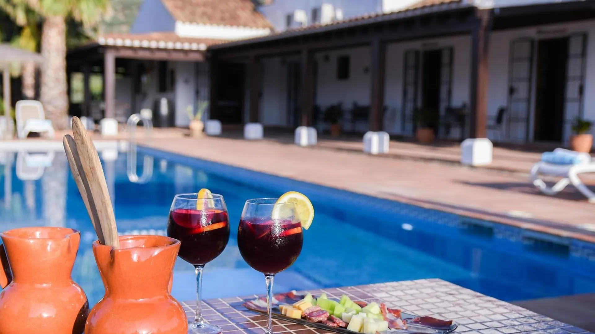 Hacienda Riogordo Bed & Breakfast
