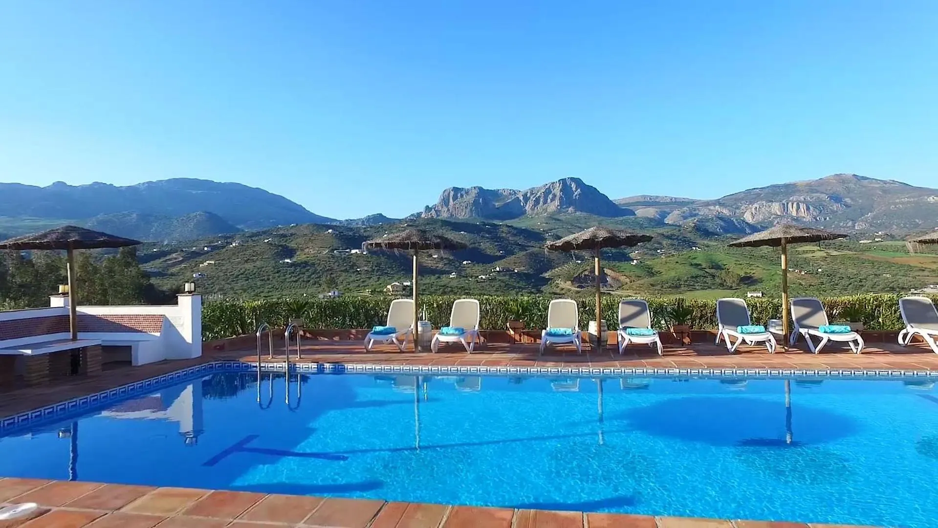 Hacienda Riogordo Bed & Breakfast