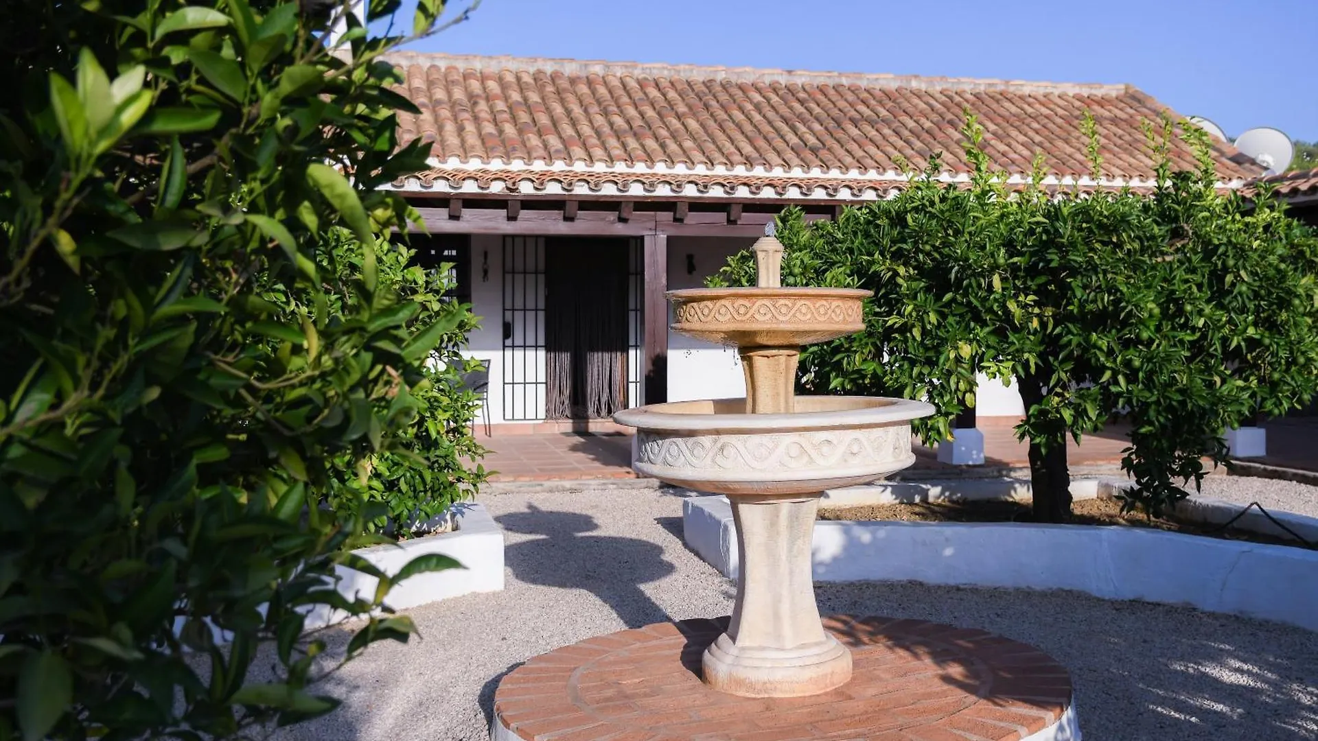 Hacienda Riogordo Bed & Breakfast