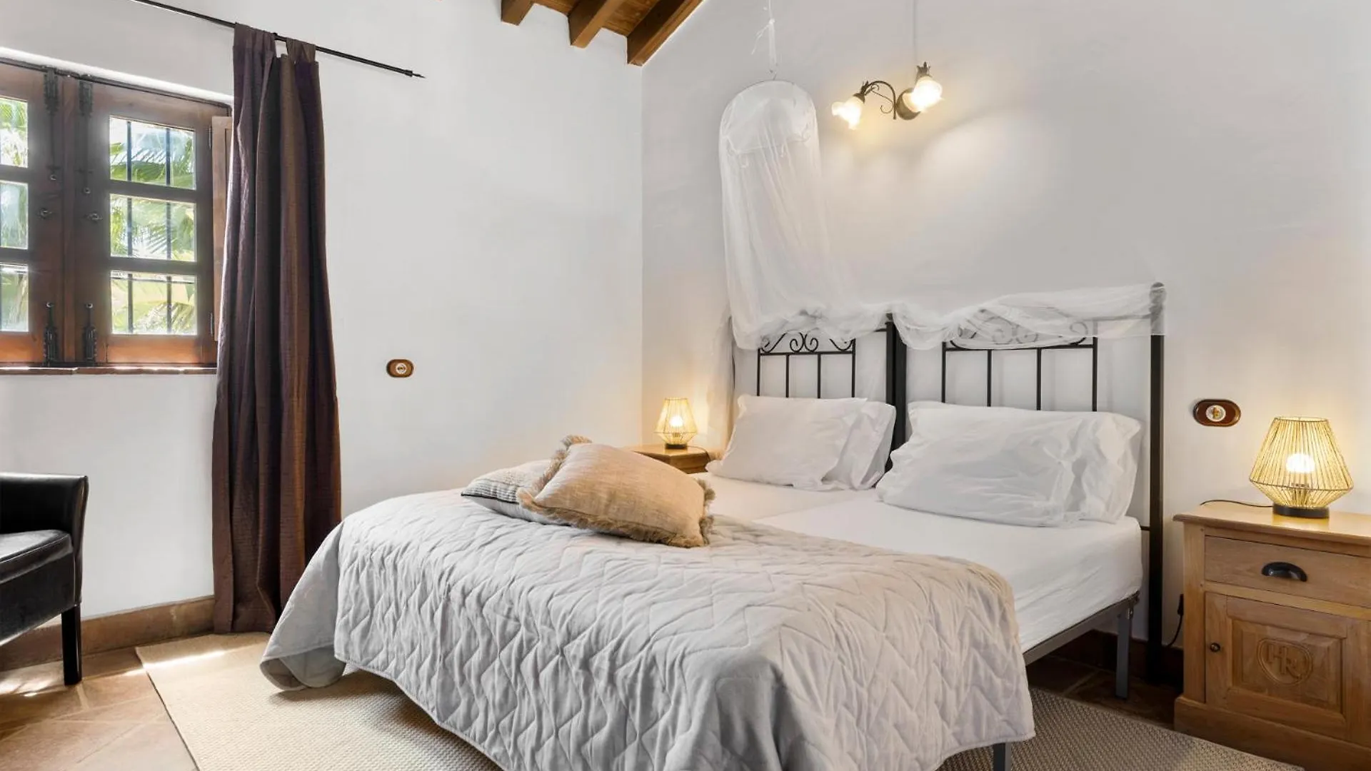 Hacienda Riogordo Bed & Breakfast 0*,
