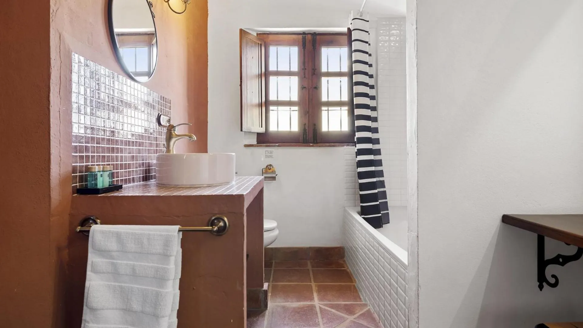 Hacienda Riogordo Bed & Breakfast